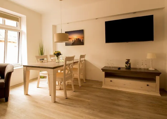 Apartment Frau-clara-haus-ecke-2 *